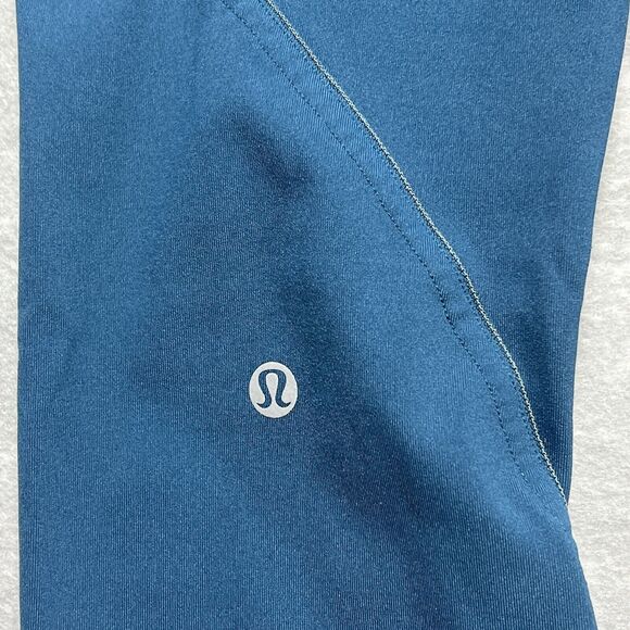 Lululemon Lead The Pack Crop Nile Blue Leggings Women’s W6AKSS Size: 8 - Picture 9 of 13